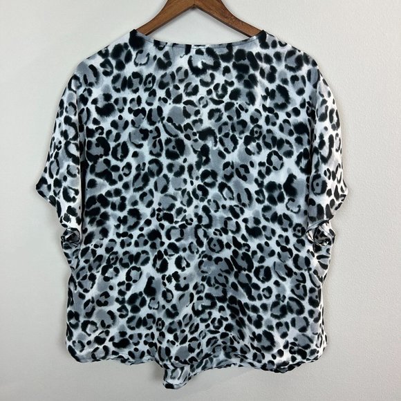 Lane Bryant Top Women 18/20 Black Gray Leopard Print Beaded V-Neck Short Sleeve - Picture 6 of 9